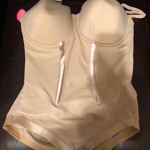 Maidenform Flexees Shapewear